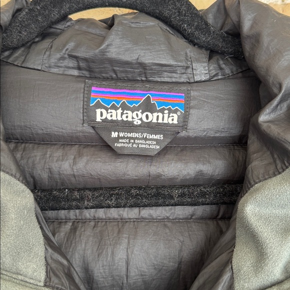 Patagonia Black Puffer Down Sweater Hooded Jacket - Picture 2 of 6